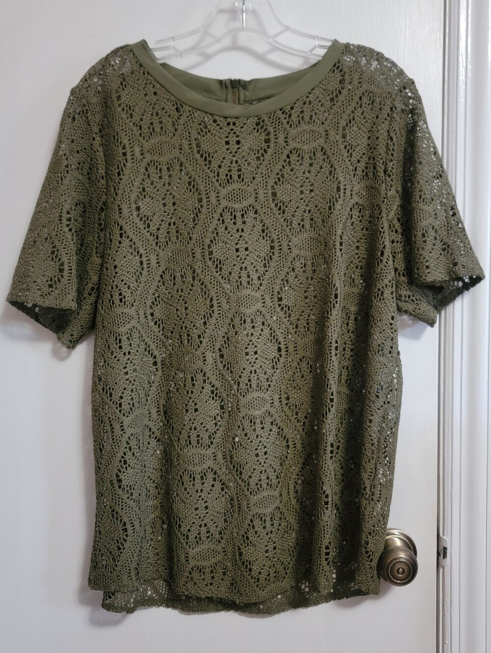 Banana Republic olive green lace T-shirt